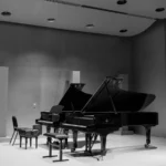 Piano acoustique pour location et pratique musicale