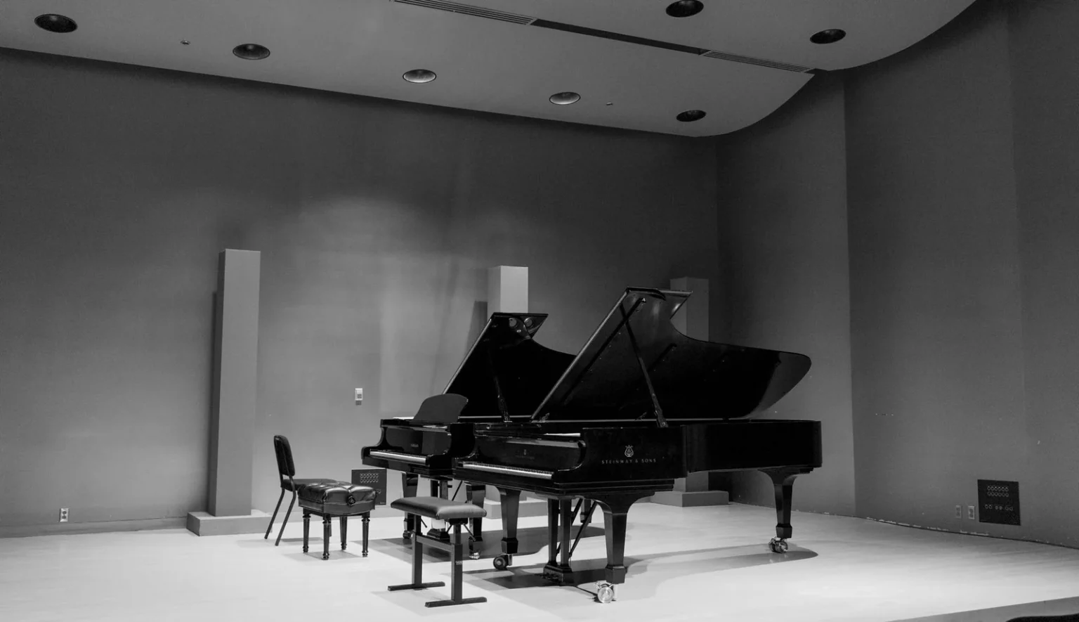 Piano acoustique pour location et pratique musicale