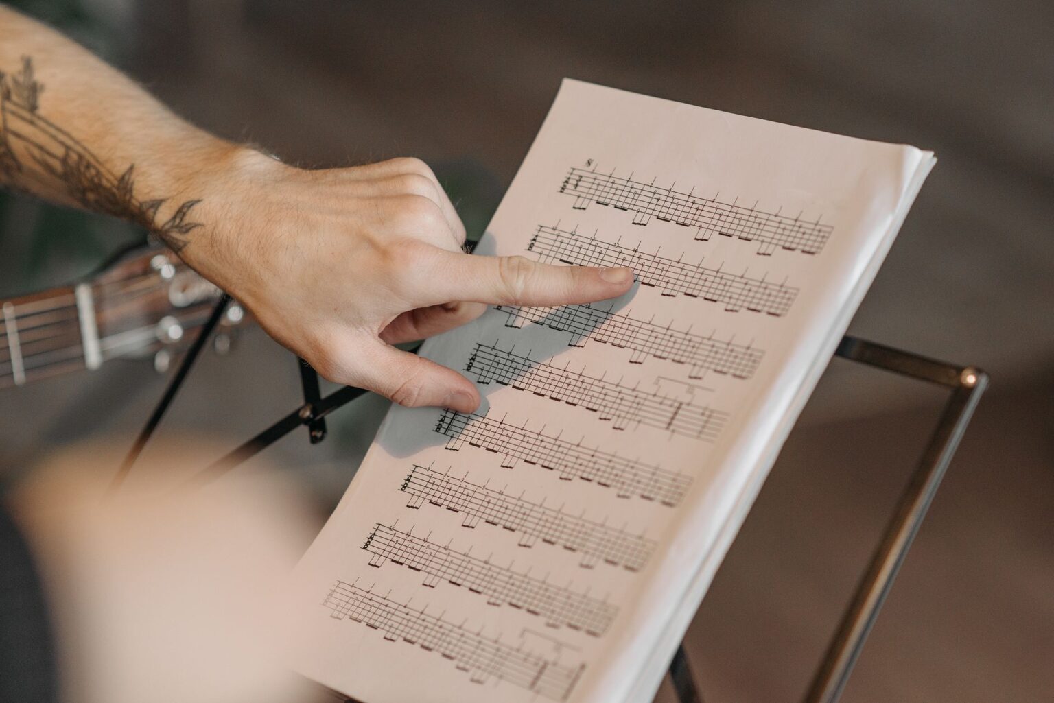 Tablature guitare : lire, trouver et utiliser des tabs sans galérer