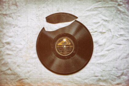 Vinyle 78 tours : format ancien, lecture, valeur et précautions